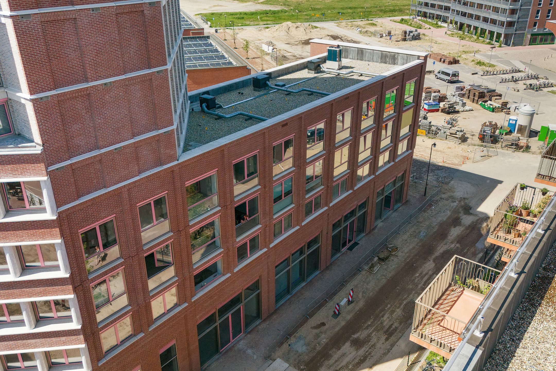 Foto 48 van Annie van Velzenhof 53