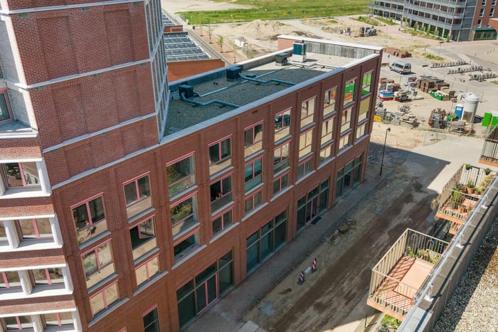 Foto 48 van Annie van Velzenhof 53