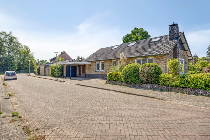 Foto 44 van Dr. Ariënsstraat 16