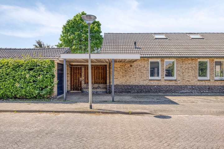 Foto 45 van Dr. Ariënsstraat 16