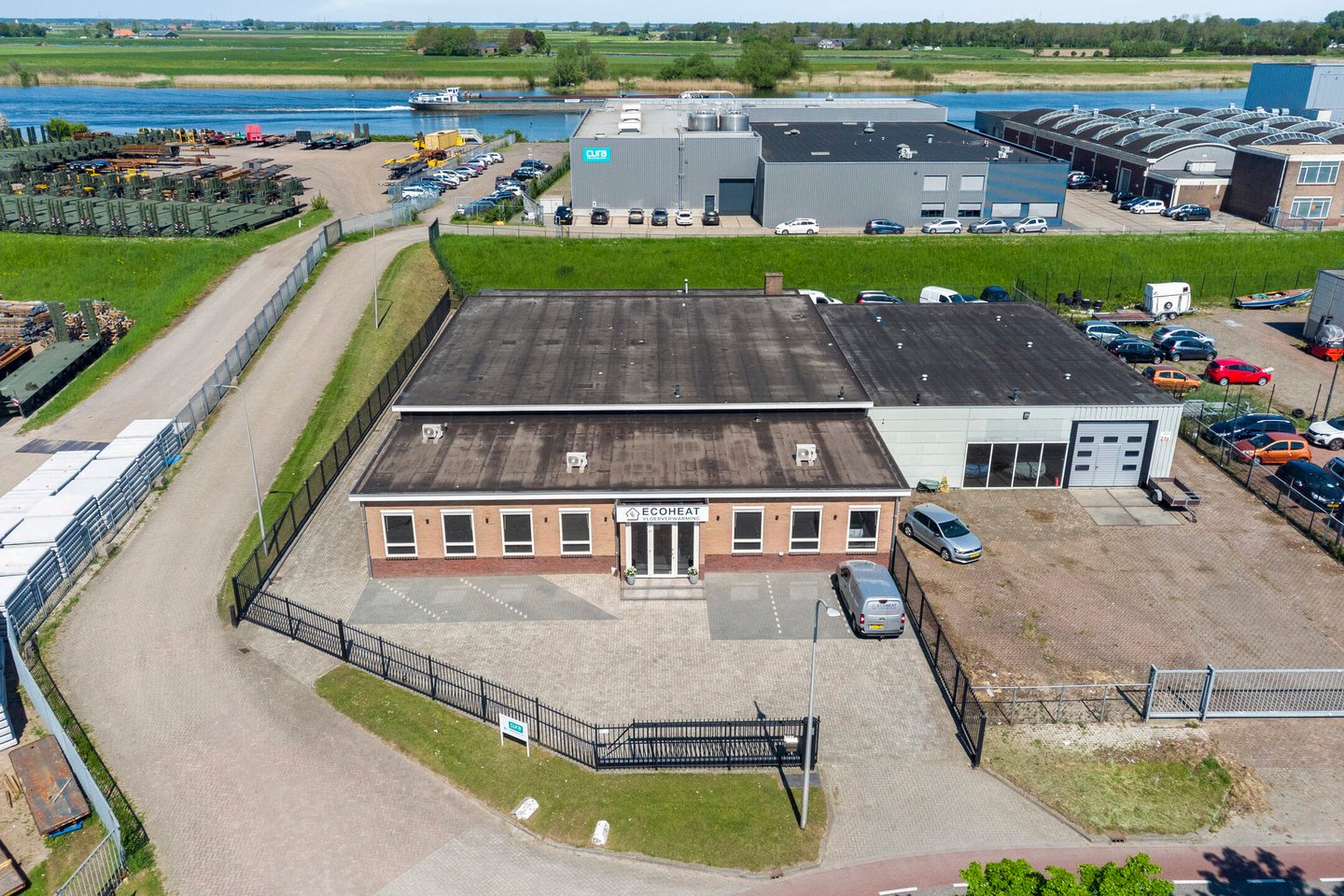View photo 2 of Industrieweg 23