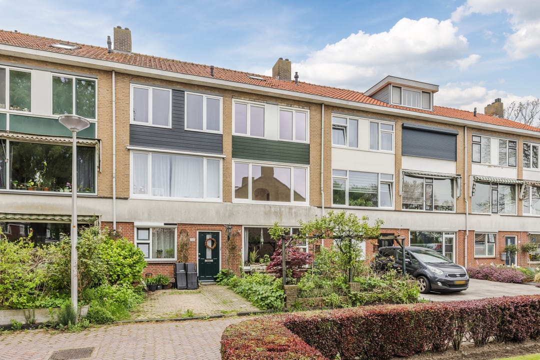 Foto 1 van Petronella van Saxenstraat 105