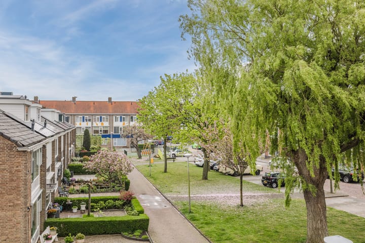 Photo 31 of Petronella van Saxenstraat 105