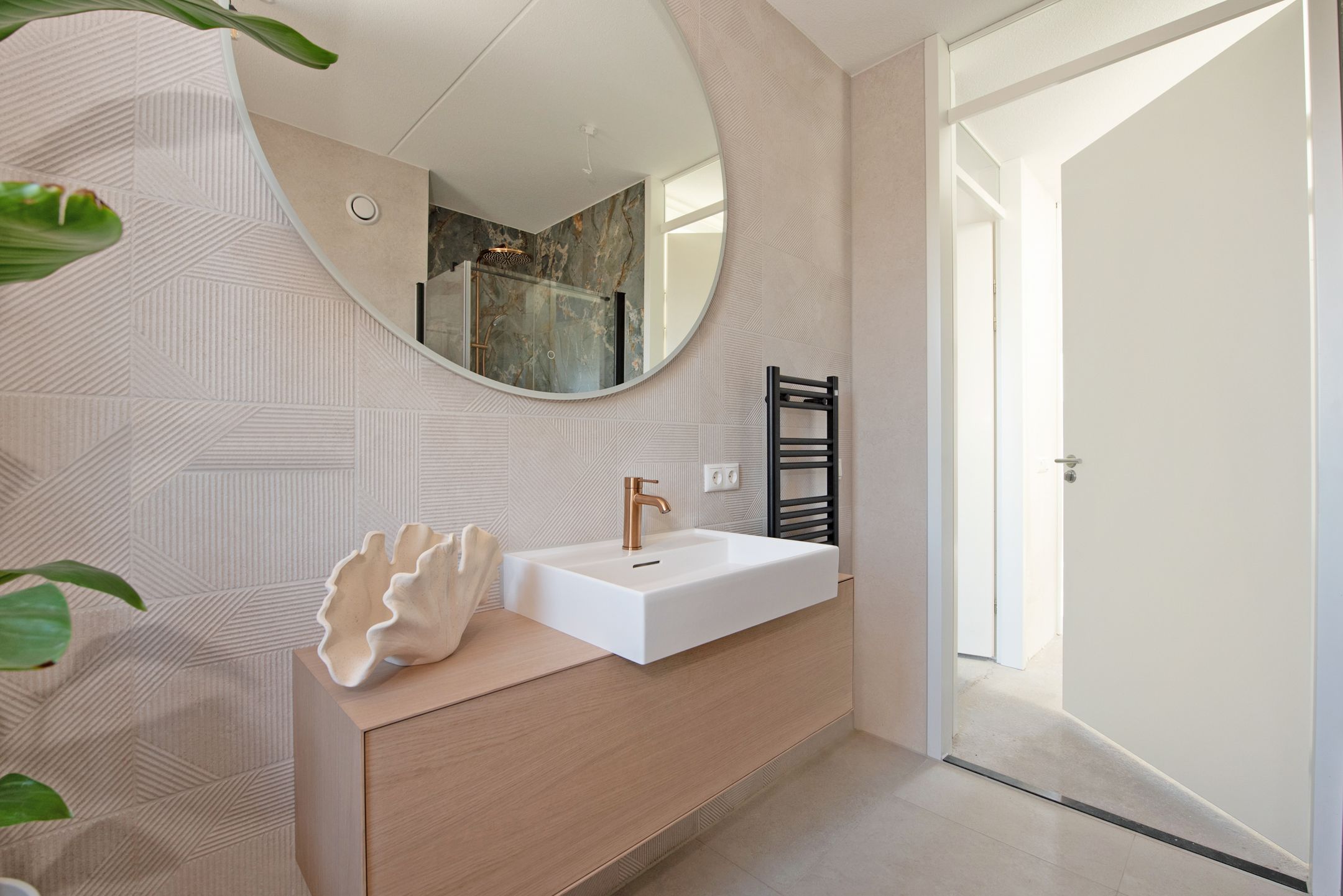 Photo 21 of Pyreneeën 69