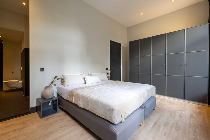 Photo 4 of Kortenaerstraat 1-C