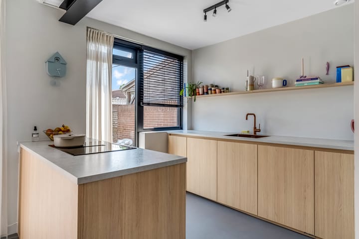 Photo 18 of Huchtstraat 56