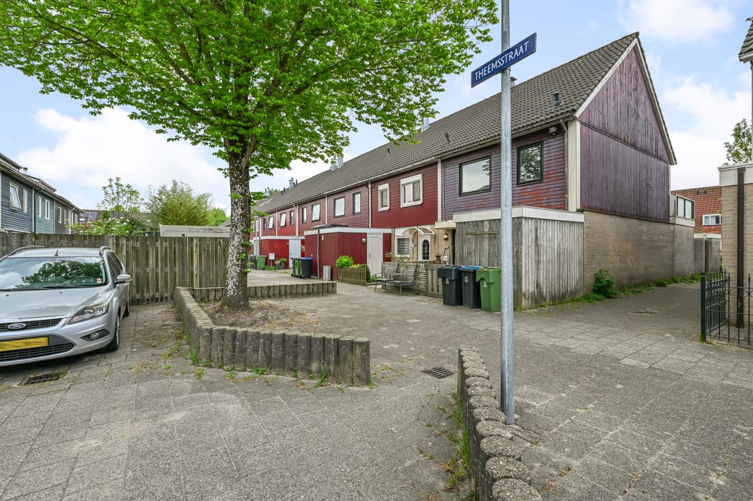 Foto 1 van Theemsstraat 11