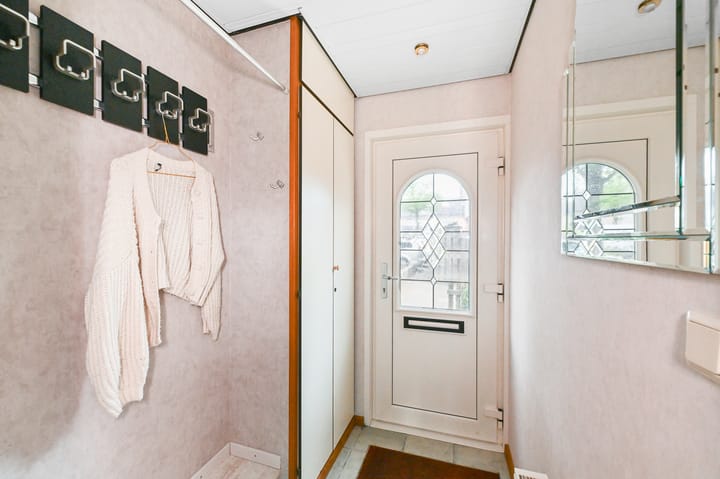 Foto 8 van Theemsstraat 11