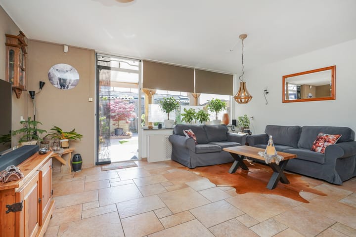 Foto 2 van Strausserf 1