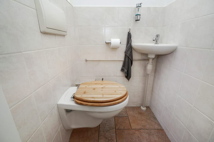 Photo 22 of Strausserf 1