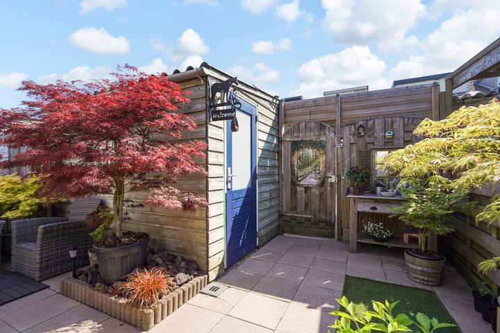 Photo 30 of Strausserf 1