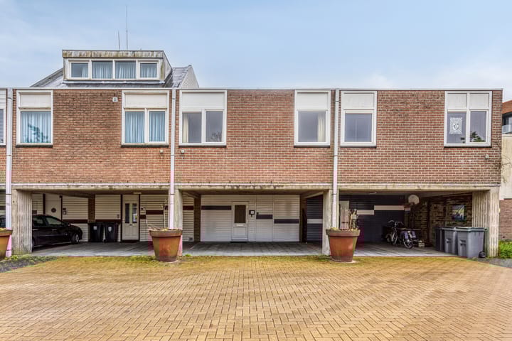 Koopwoningen - huizen te koop in [Funda]