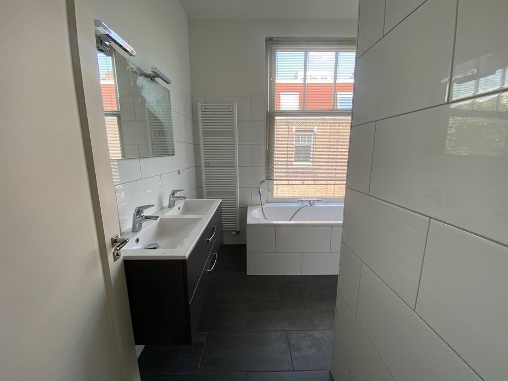 Foto 14 van Koninginneweg 56-3