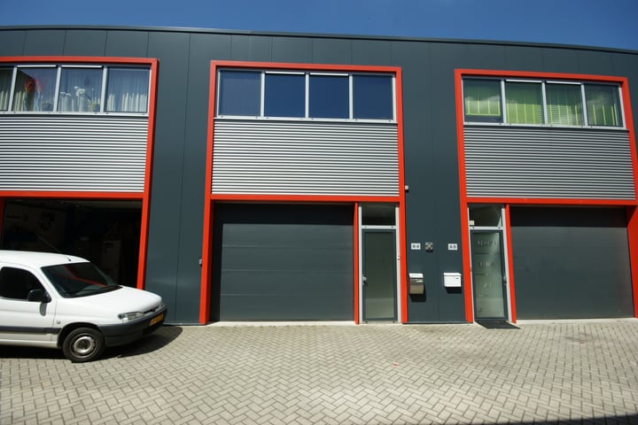 Elleboog 8-4, Ede