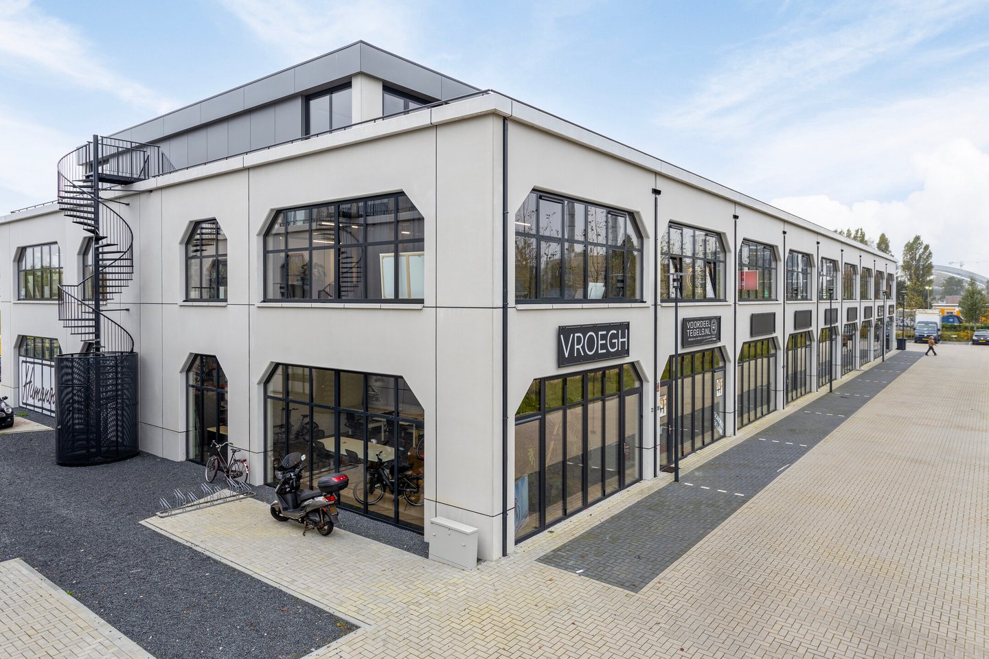 View photo 1 of Gietijzerstraat 2-72