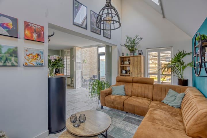 Foto 14 van Roosje Vosstraat 14