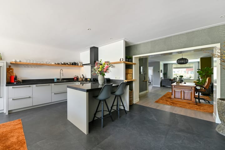 Foto 12 van De Ruyterstraat 29