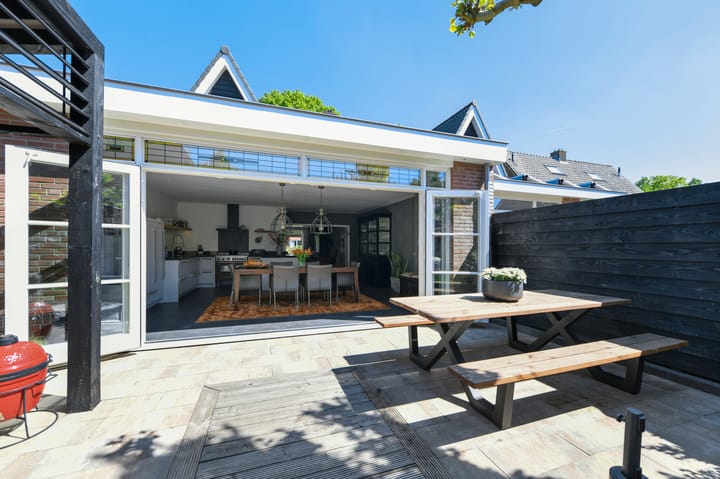 Foto 40 van De Ruyterstraat 29