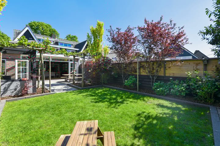 Foto 44 van De Ruyterstraat 29