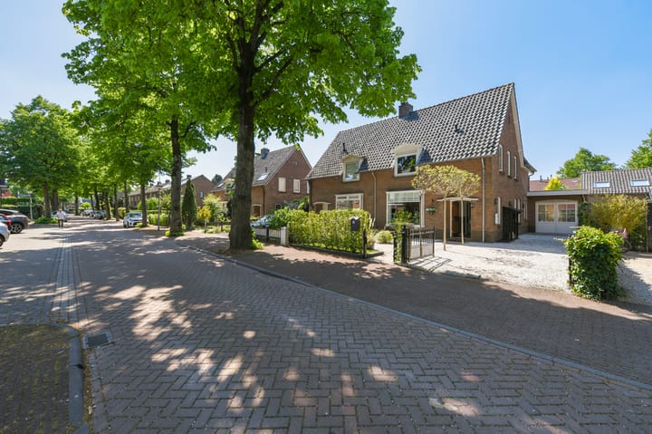 Foto 47 van De Ruyterstraat 29