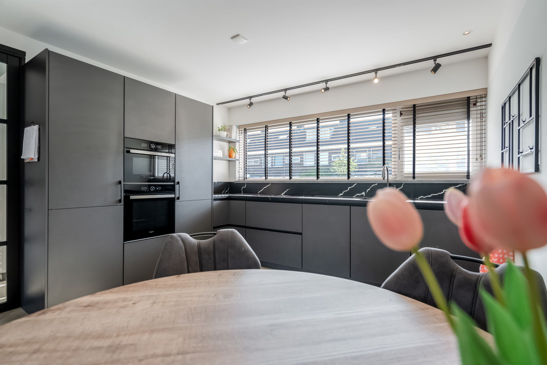 Photo 3 of Ambachtsherenweg 27