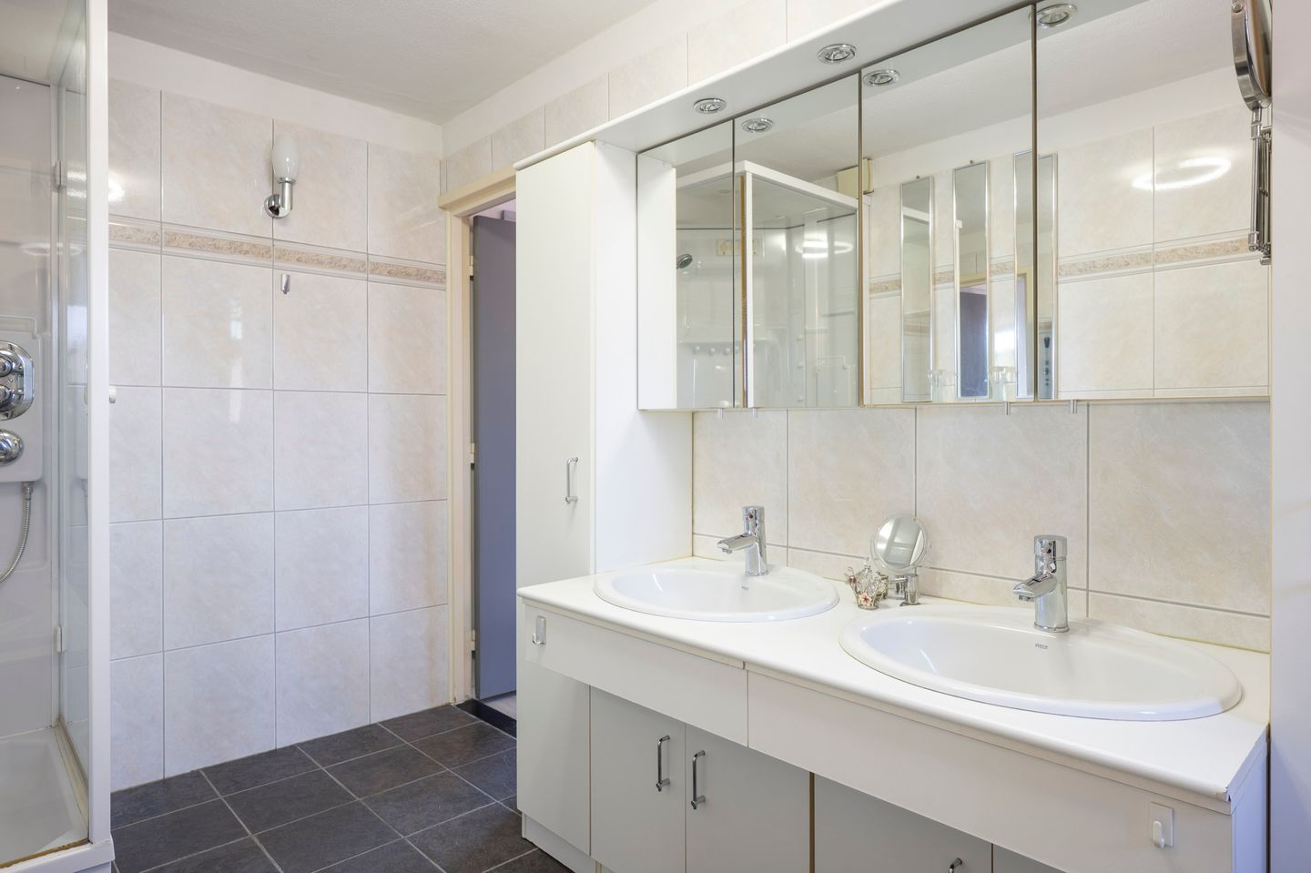 Photo 34 of Dross de Sauvetstraat 12