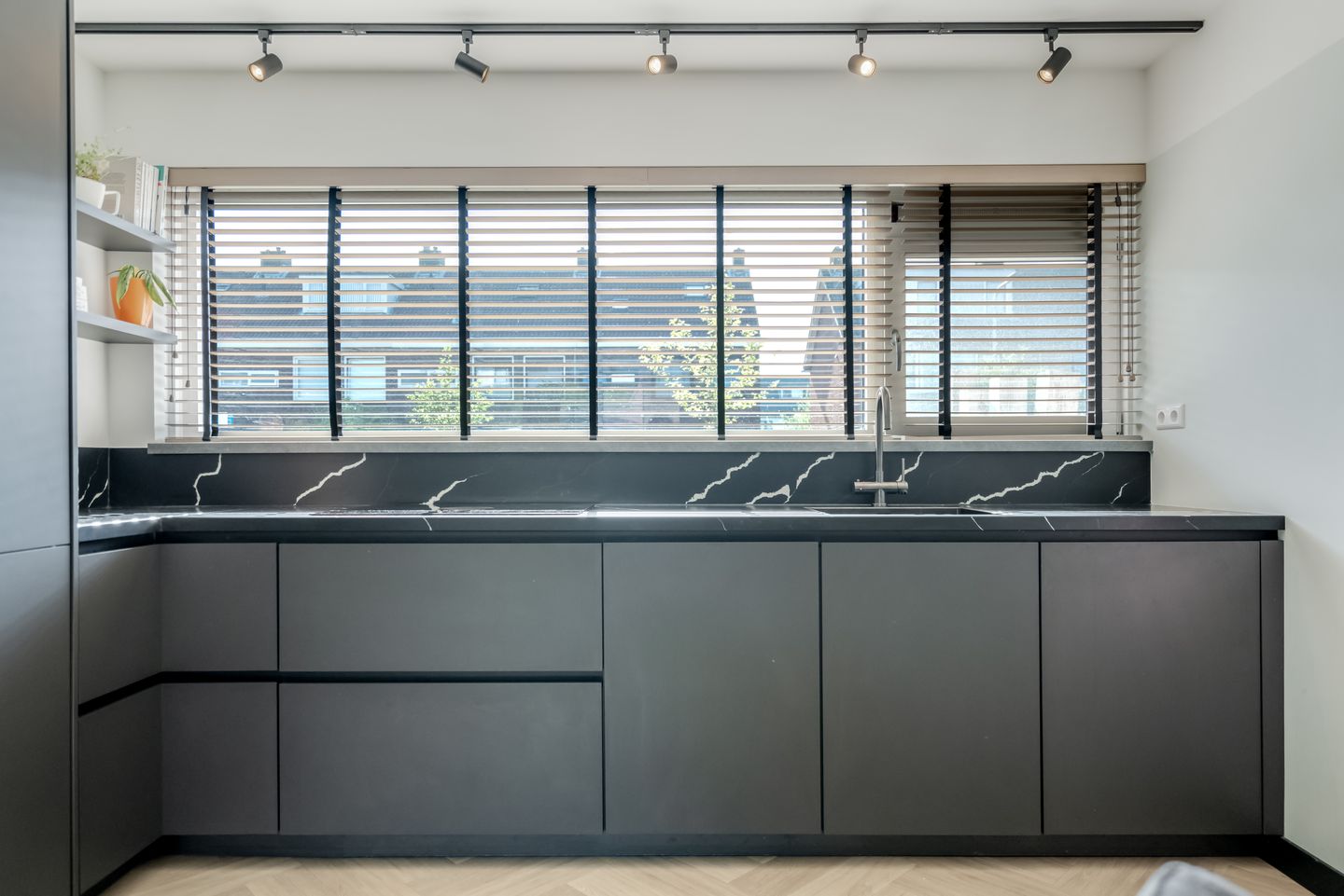 Photo 20 of Ambachtsherenweg 27