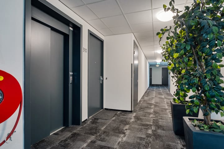 Foto 10 van Hazerswoudestraat 316