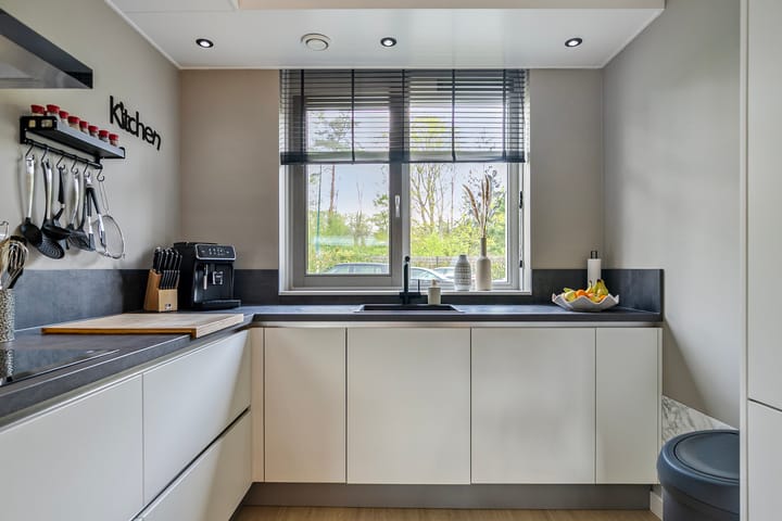 Foto 14 van Frits Koolhovenweg 19