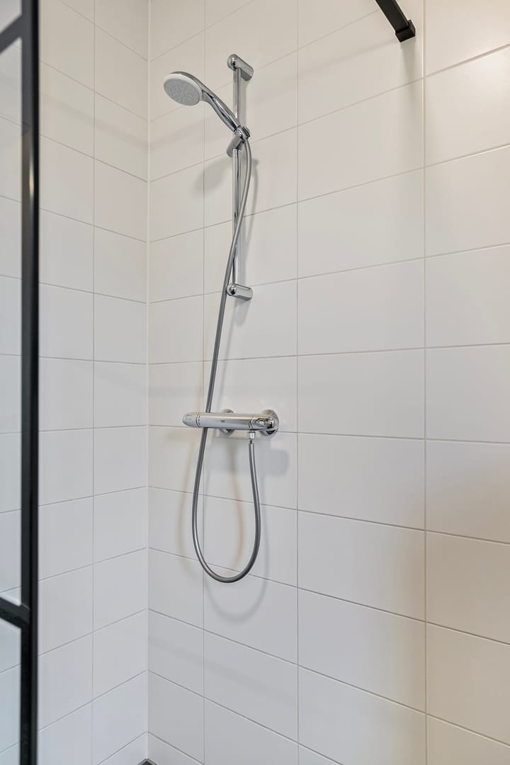 Foto 23 van Frits Koolhovenweg 19