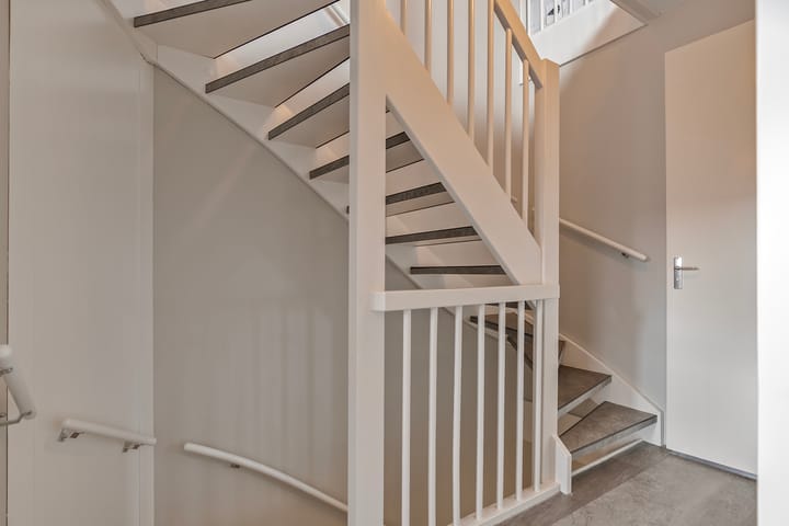 Foto 25 van Frits Koolhovenweg 19