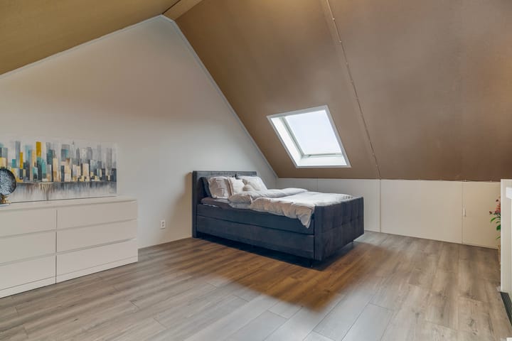 Foto 26 van Frits Koolhovenweg 19