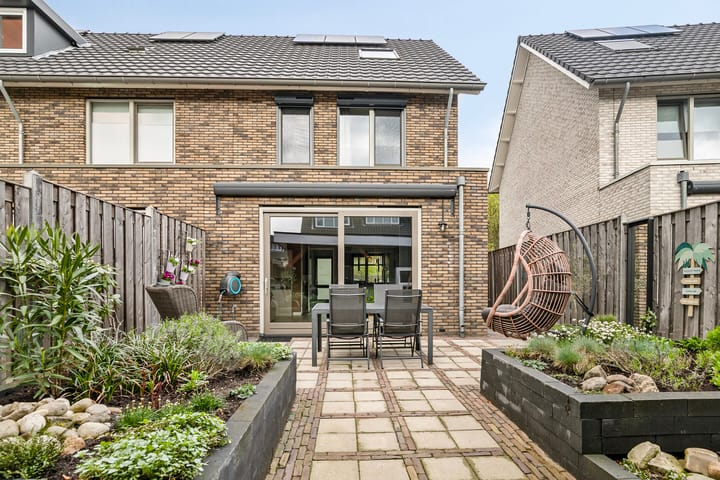 Foto 32 van Frits Koolhovenweg 19