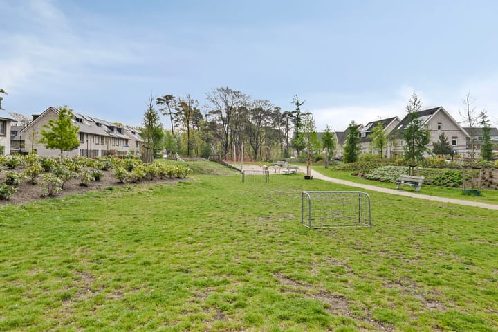 Foto 33 van Frits Koolhovenweg 19