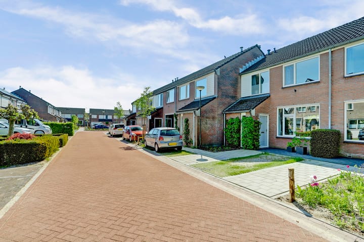 Foto 5 van Mr. Simon Buijsstraat 38