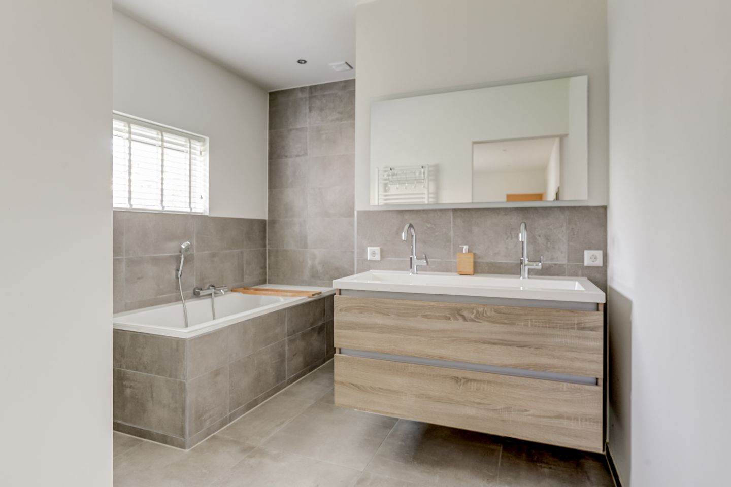 Foto 14 van Reeuwijkstraat 17