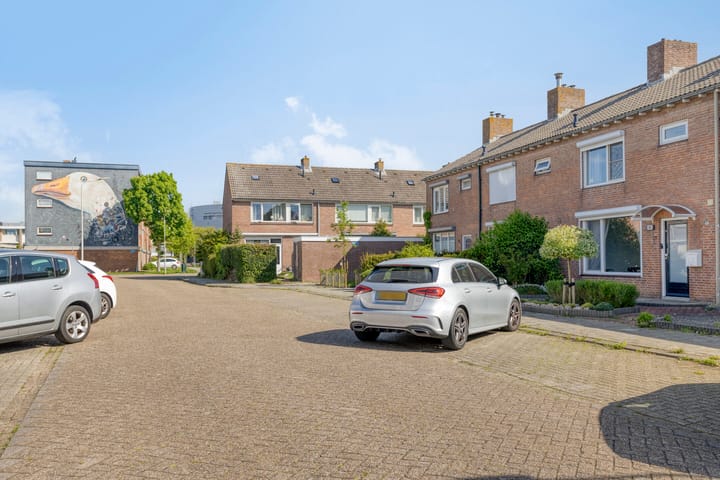 Foto 34 van Perzikstraat 6