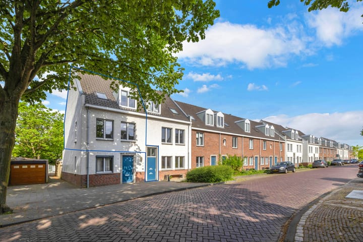 Photo 1 of Opzoomerlaan 17