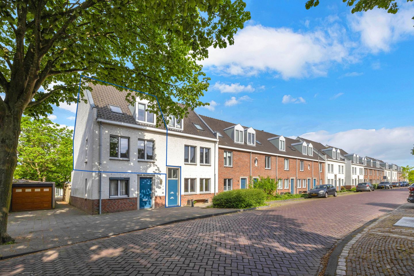 Foto 1 van Opzoomerlaan 17