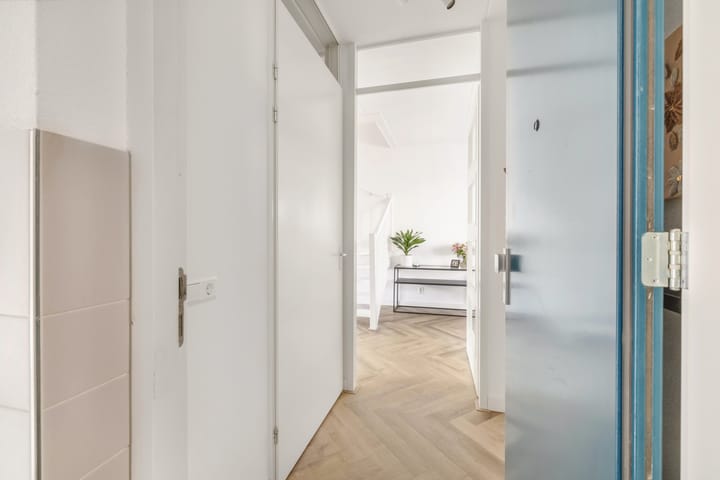 Photo 12 of Opzoomerlaan 17