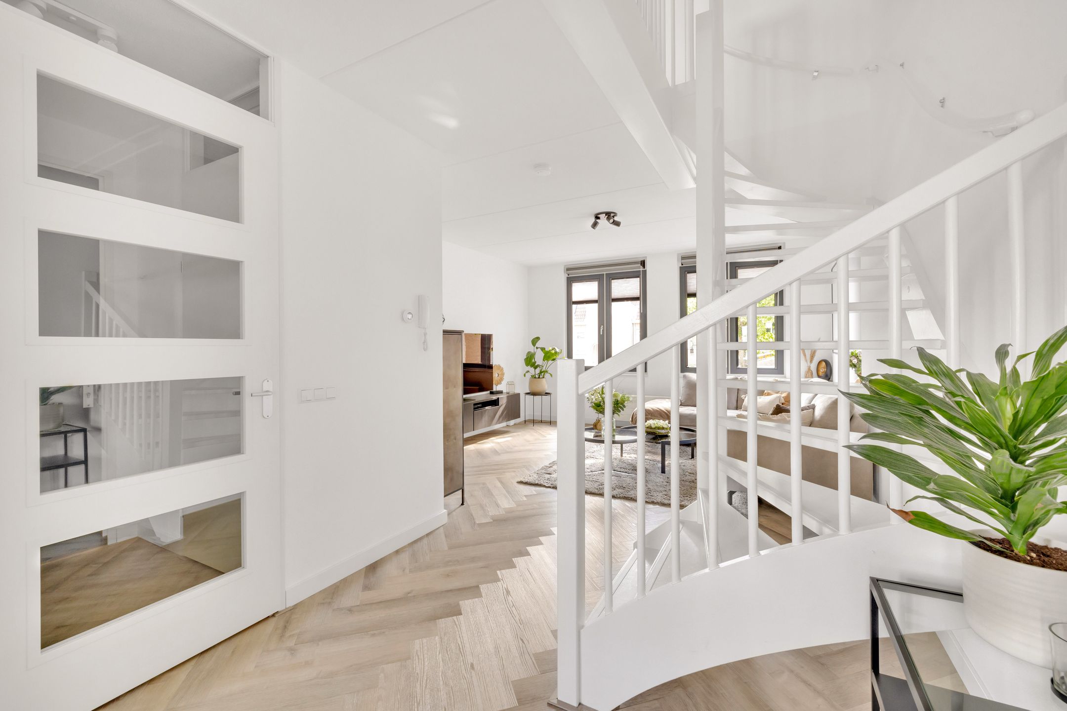 Foto 15 van Opzoomerlaan 17