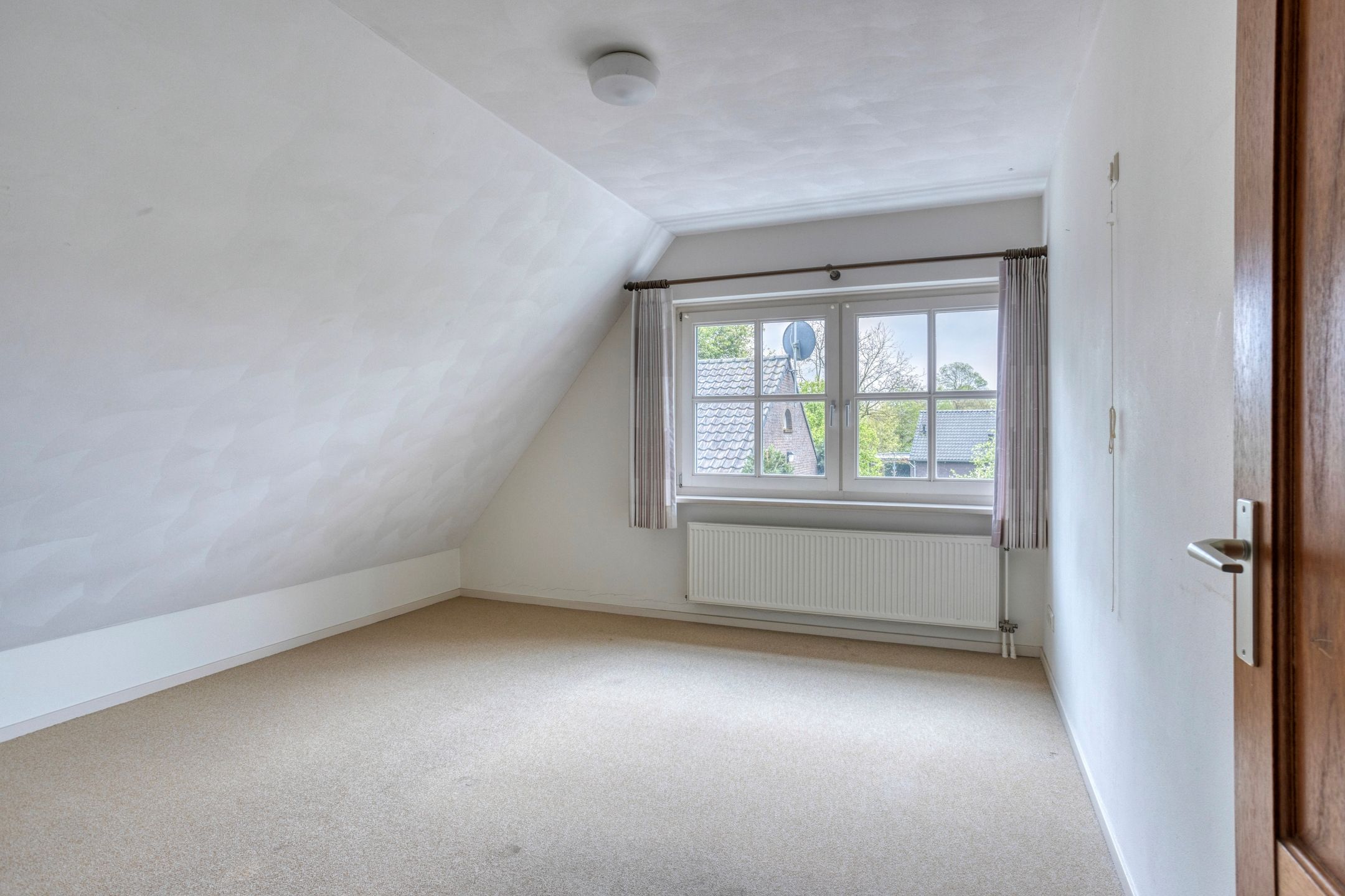 Foto 42 van Oostelbeersedijk 12