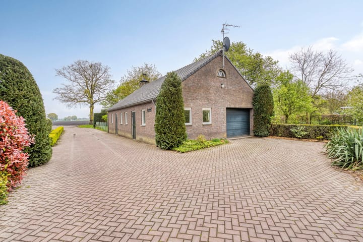 Foto 59 van Oostelbeersedijk 12