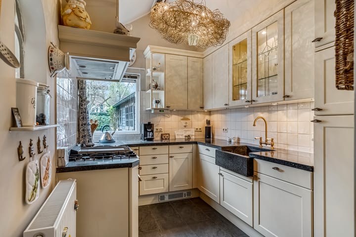 Foto 4 van Van der Duyn van Maasdamstraat 2