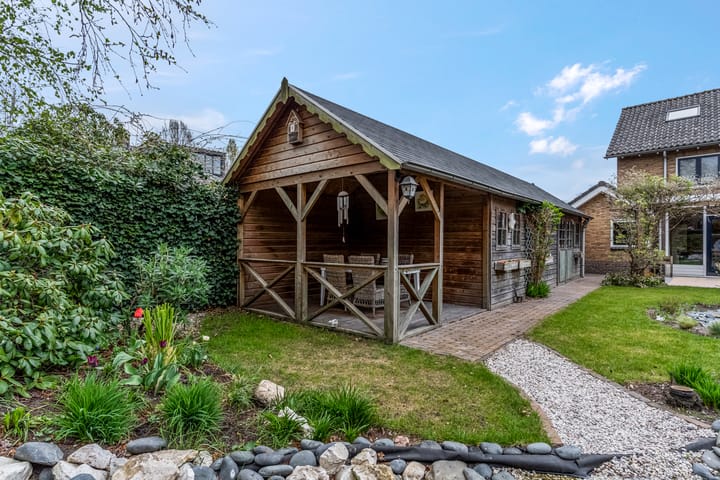 Foto 19 van Van der Duyn van Maasdamstraat 2