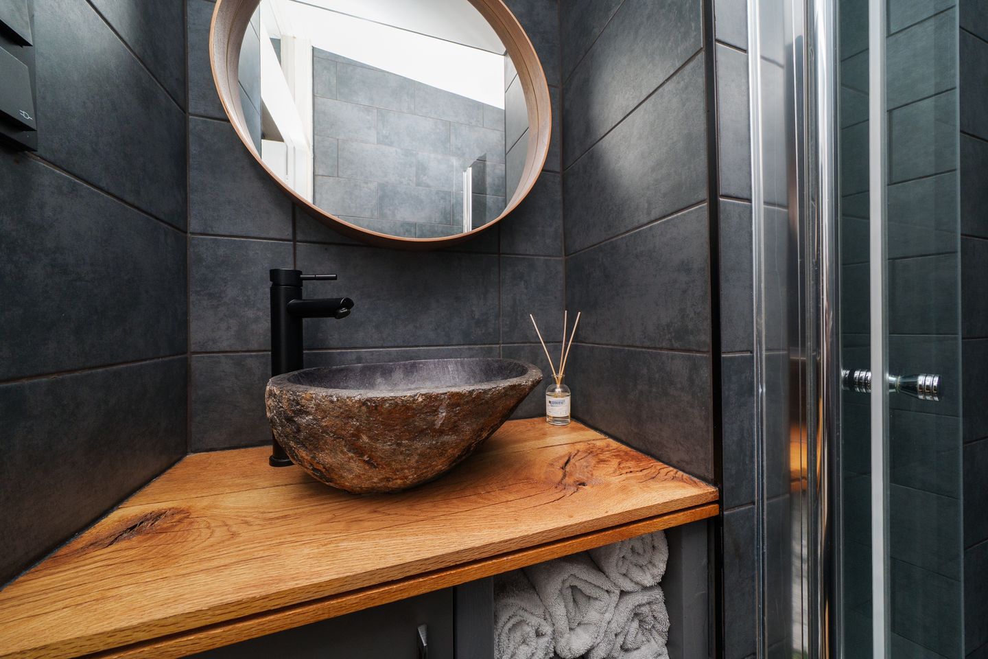 Photo 4 of Schiedamseweg Beneden 463-02L