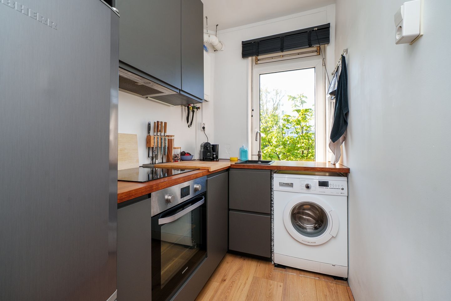 Photo 10 of Schiedamseweg Beneden 463-02L