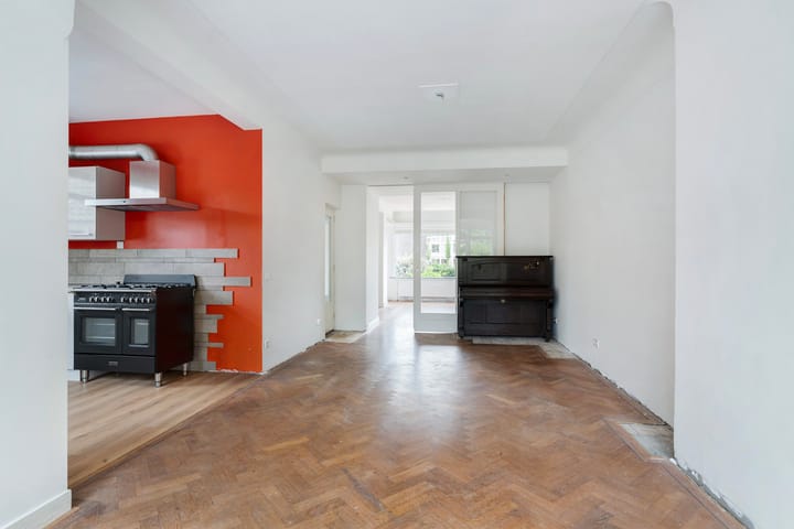 Foto 14 van De Mussetstraat 9