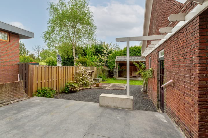 Foto 18 van De Mussetstraat 9