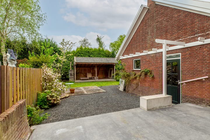 Foto 20 van De Mussetstraat 9